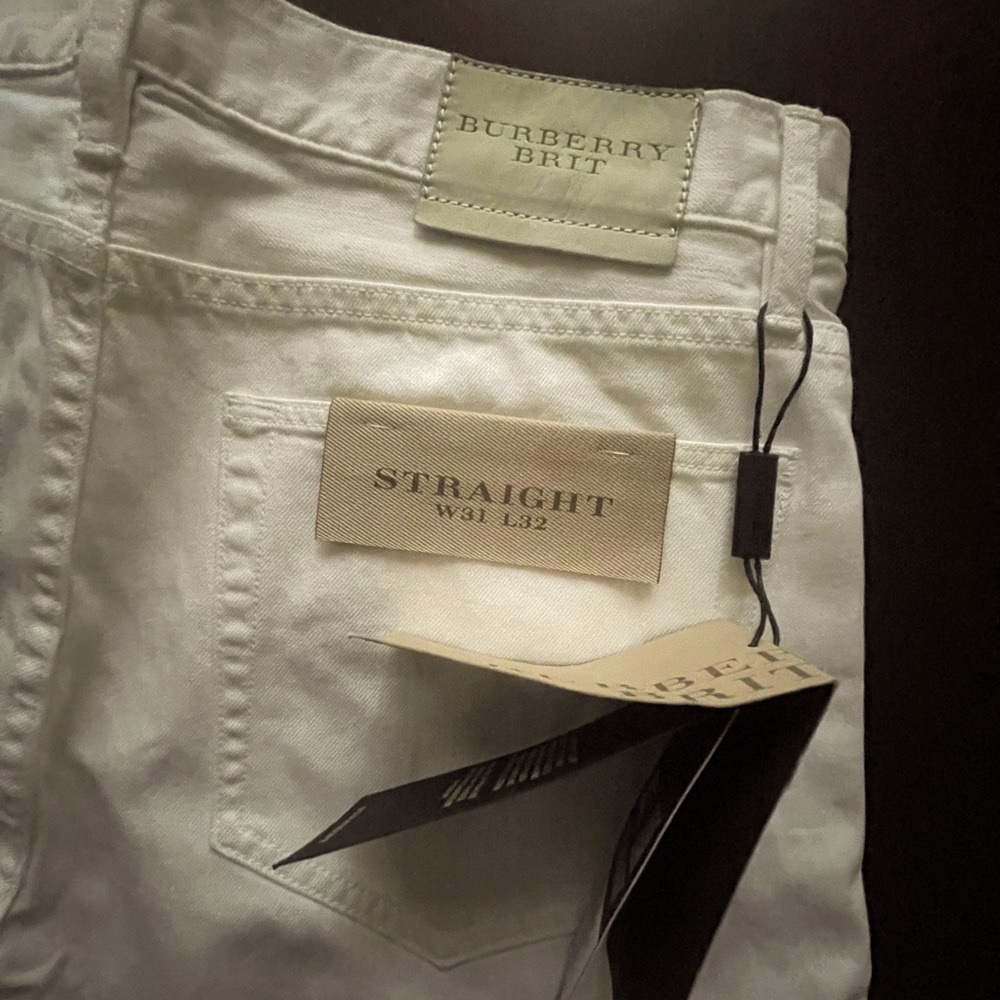 Burberry White Straight Leg Jeans with Seamless Stitching , NWT - Picture 6 of 12